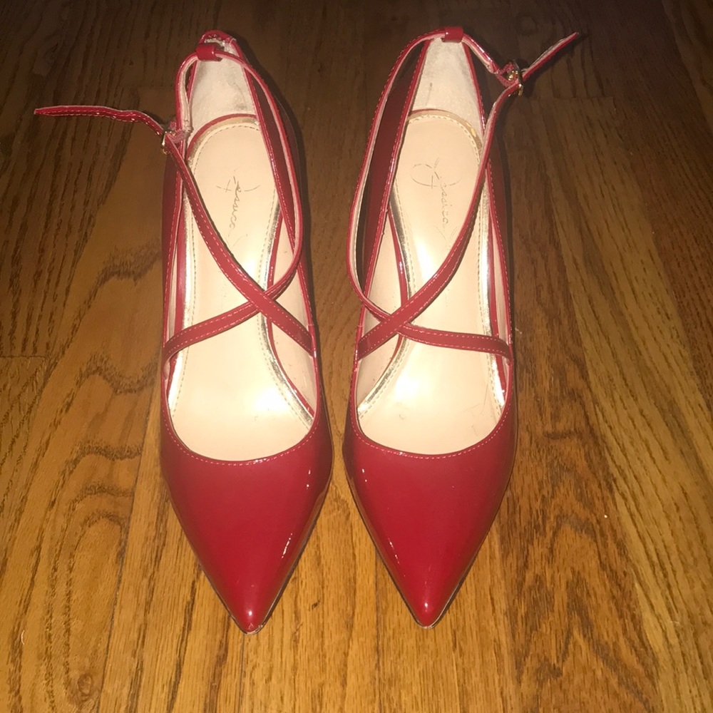 Like new Jessica Simpson Red Heels 👠